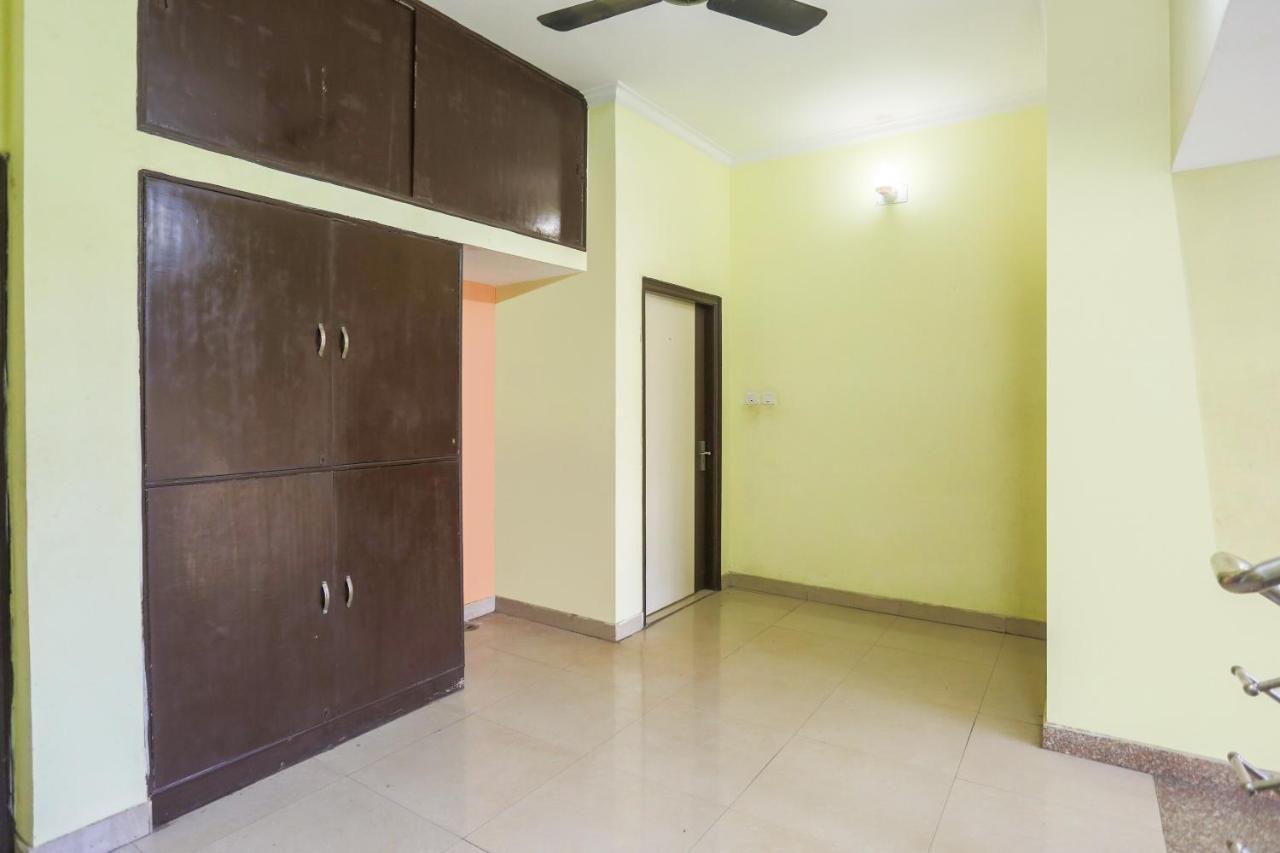 Spot On 72060 Hotel Kaushik Kakarmatha Bagian luar foto